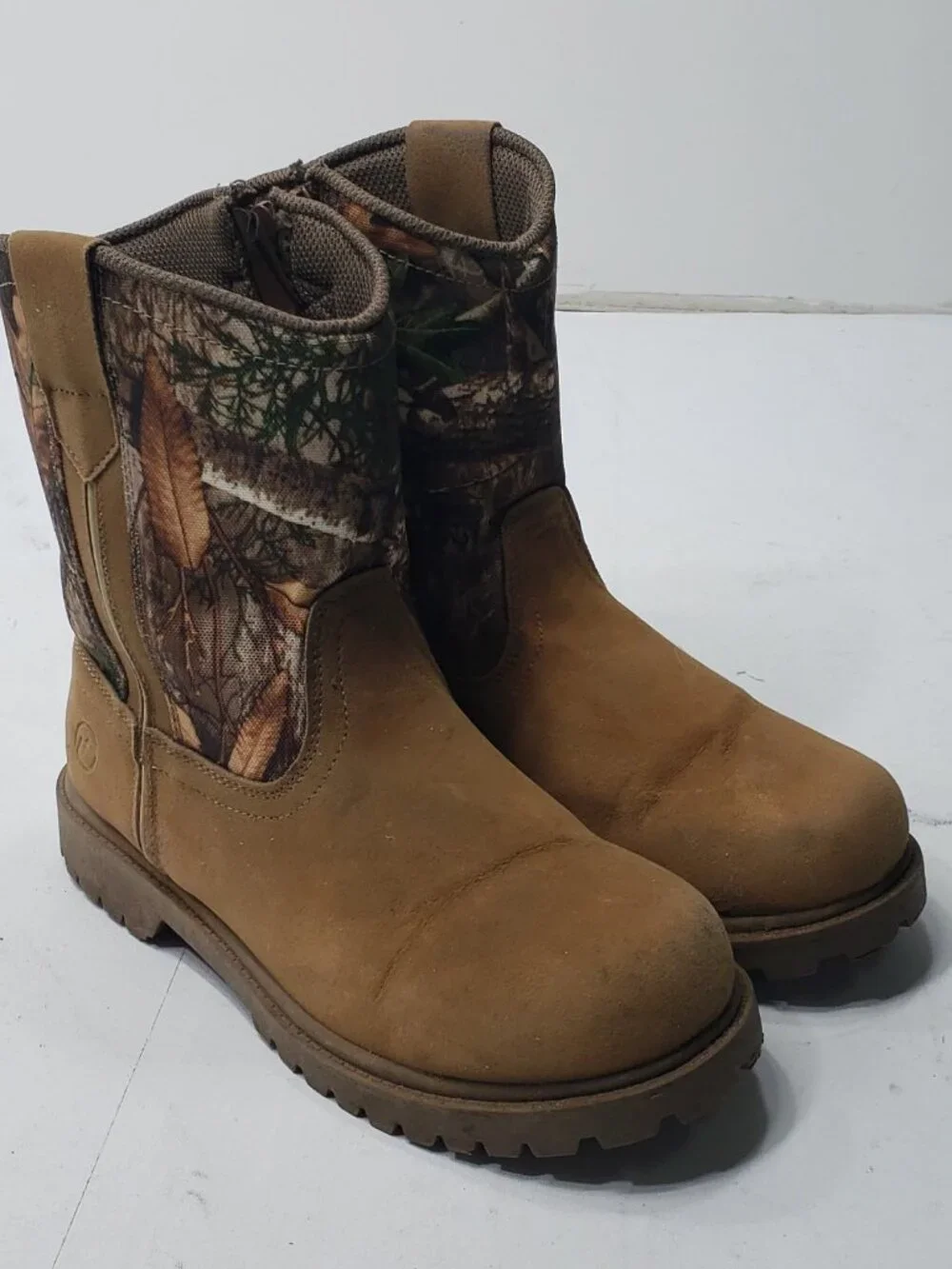 Magellan Outdoors Youth 5D Realtree Camo Pull-On  Hunting Boots Brown Waterproof
